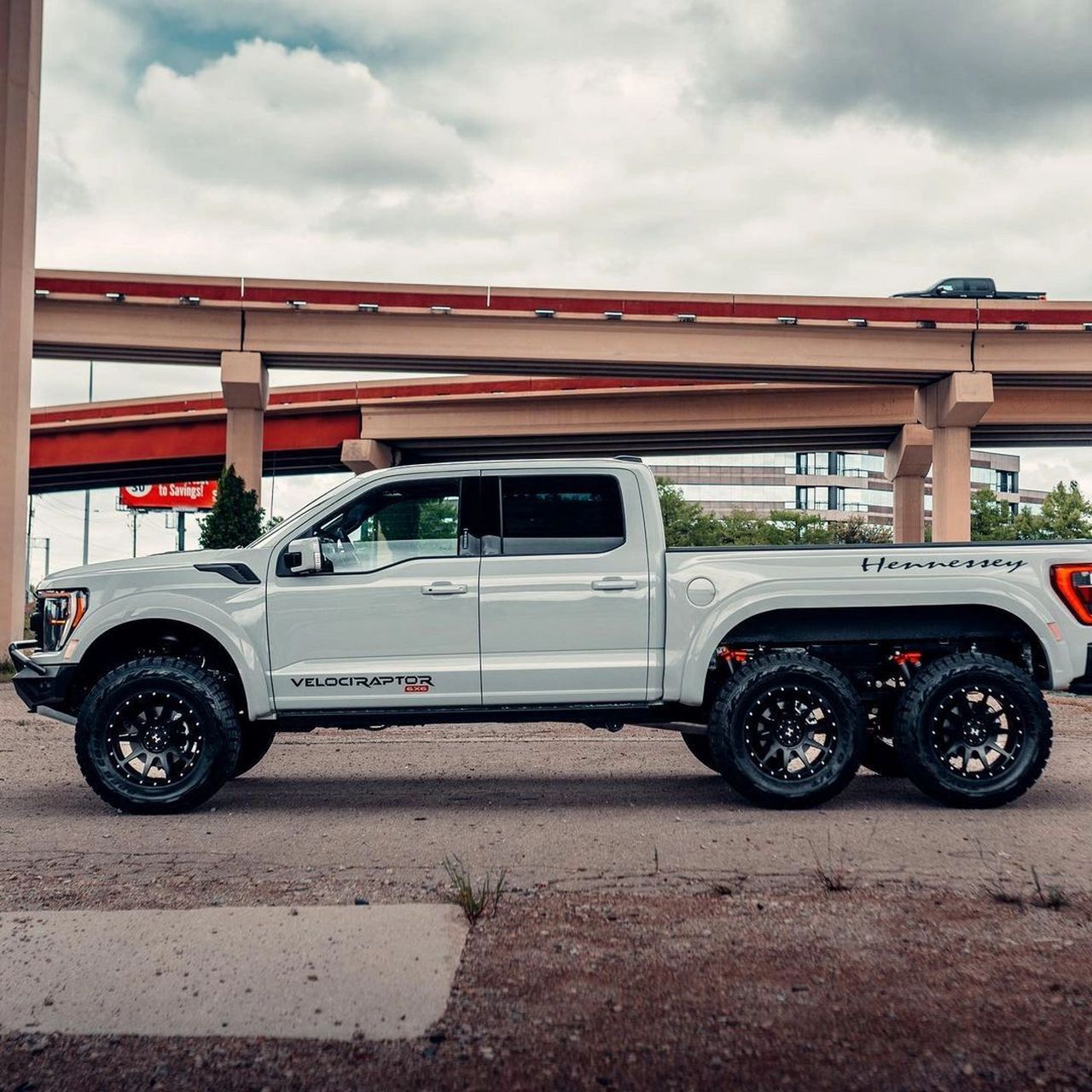 六轮福特猛禽,改装厂hennessey(轩尼诗)发布的全新车型 hennessey