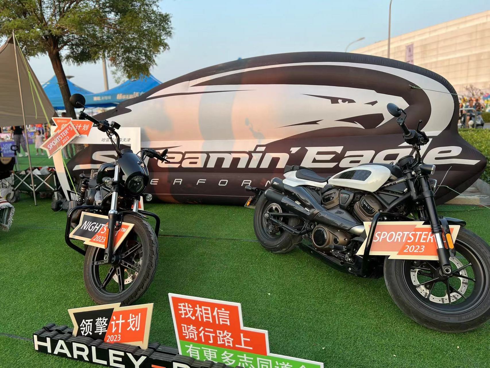 [心] even if the world is occasionally thin and cold, the heart