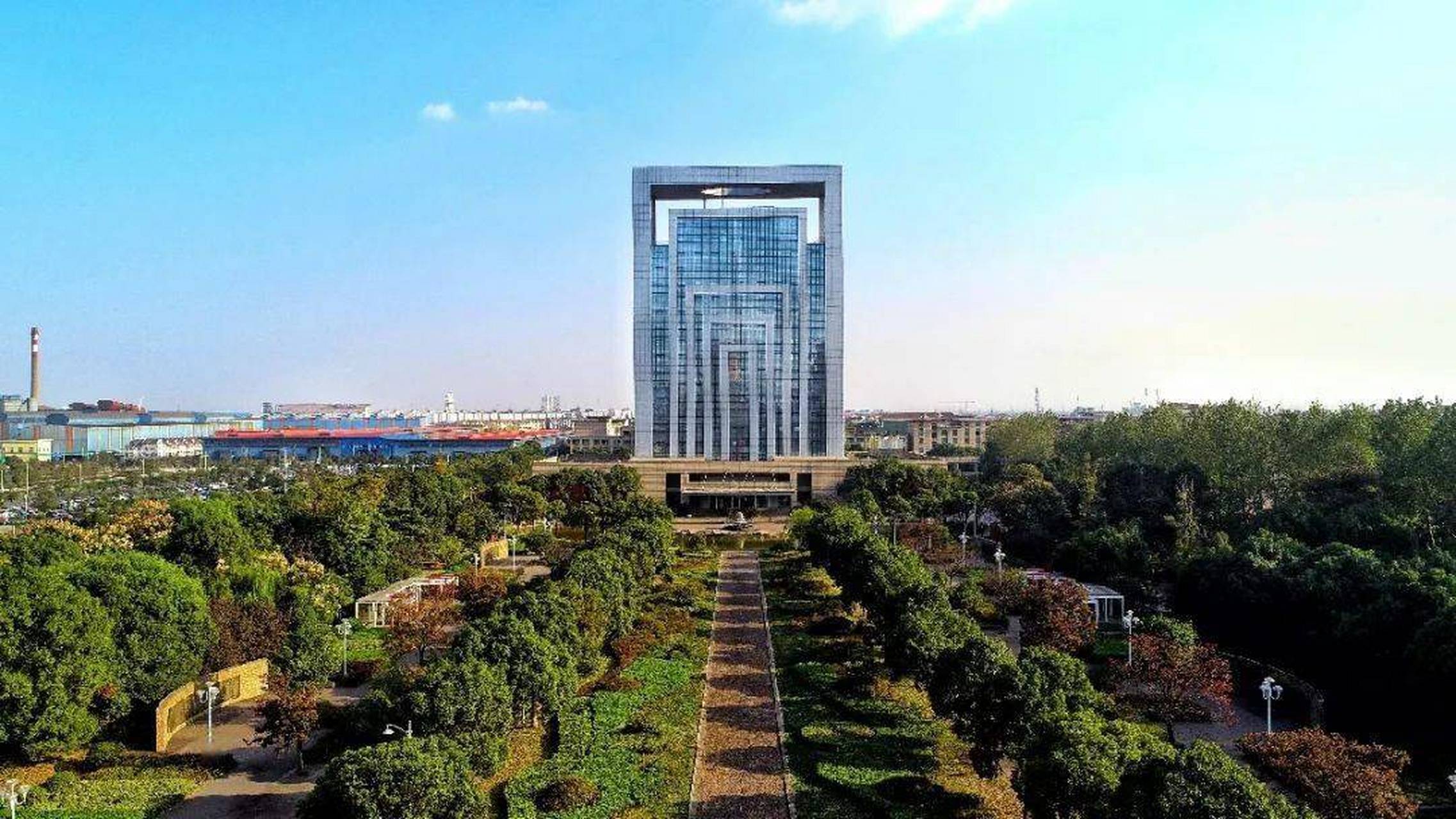 位于江苏张家港的民营企业沙钢集团将反超央企鞍钢集团,成为中国第二