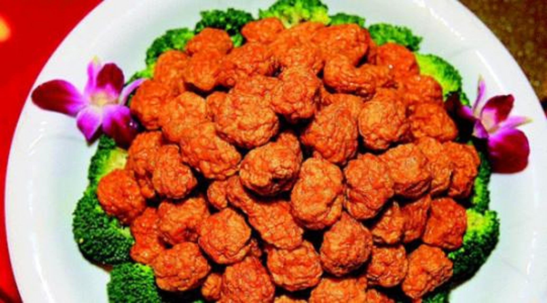 美食教程#淡水酥丸:这是当地比较出名的一个小吃,酥丸其实就是经过