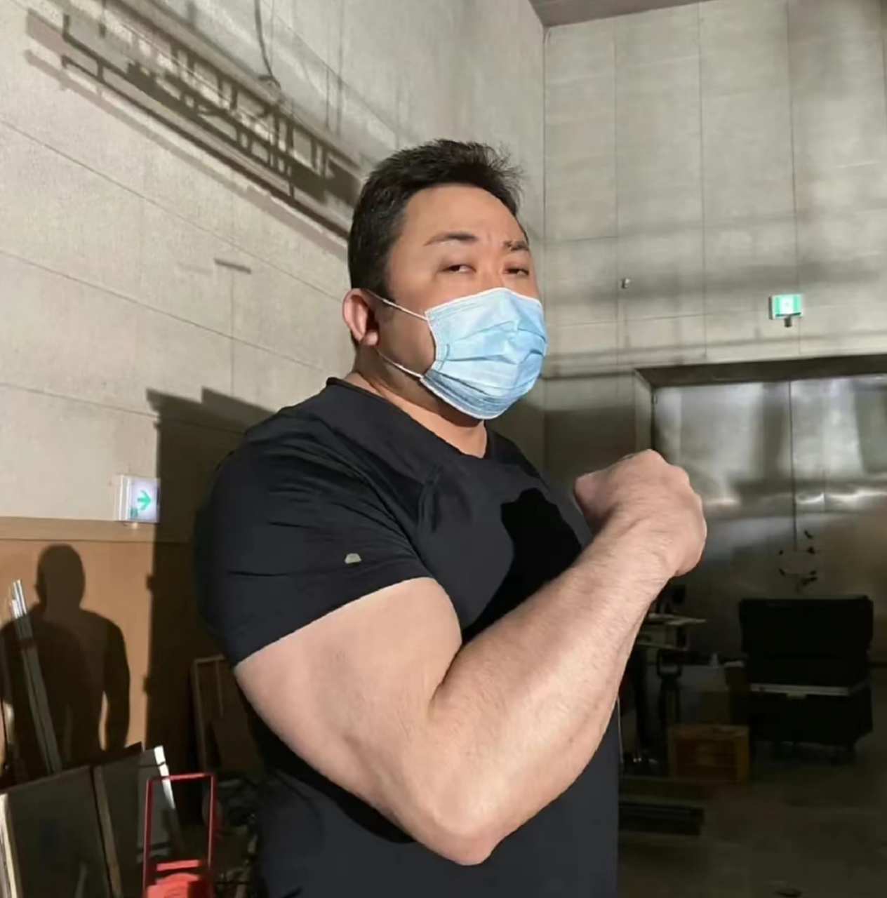 "怂人"救星,东哥头像自取