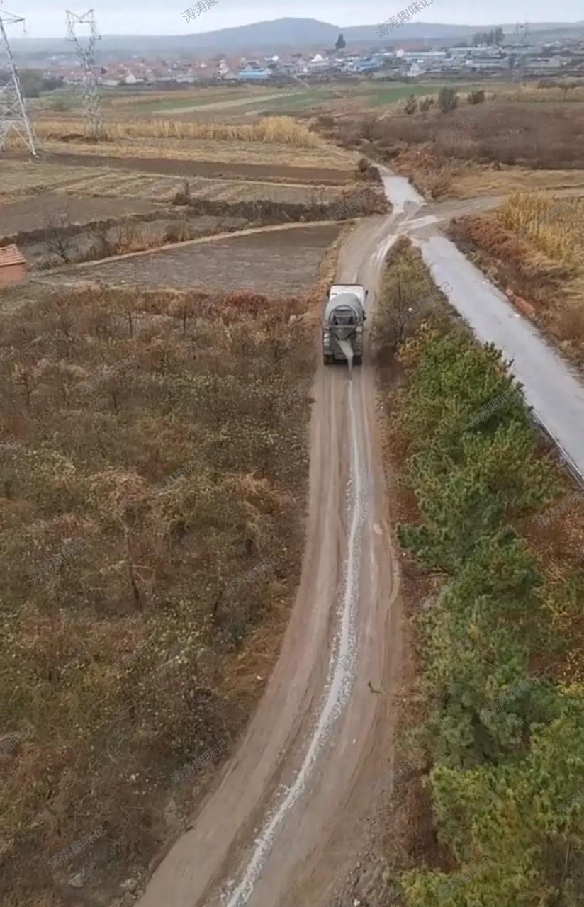 开了好几趟路,感觉连泥路都能变成水泥路了[哭] #ai共创计划