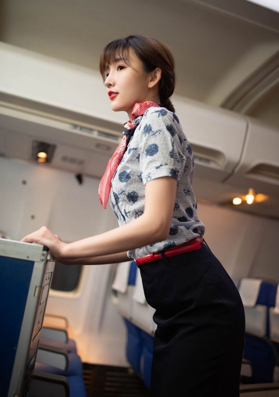 陆萱萱空姐制服极品颜值,你动心了吗