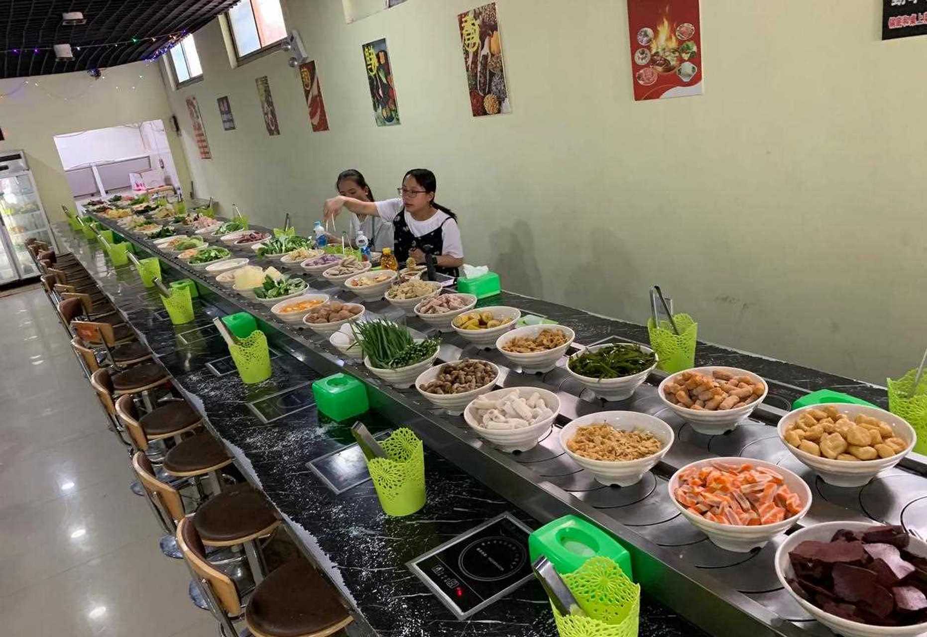 15元自助小火锅,70多样菜品随便吃,你能吃多少[观望]