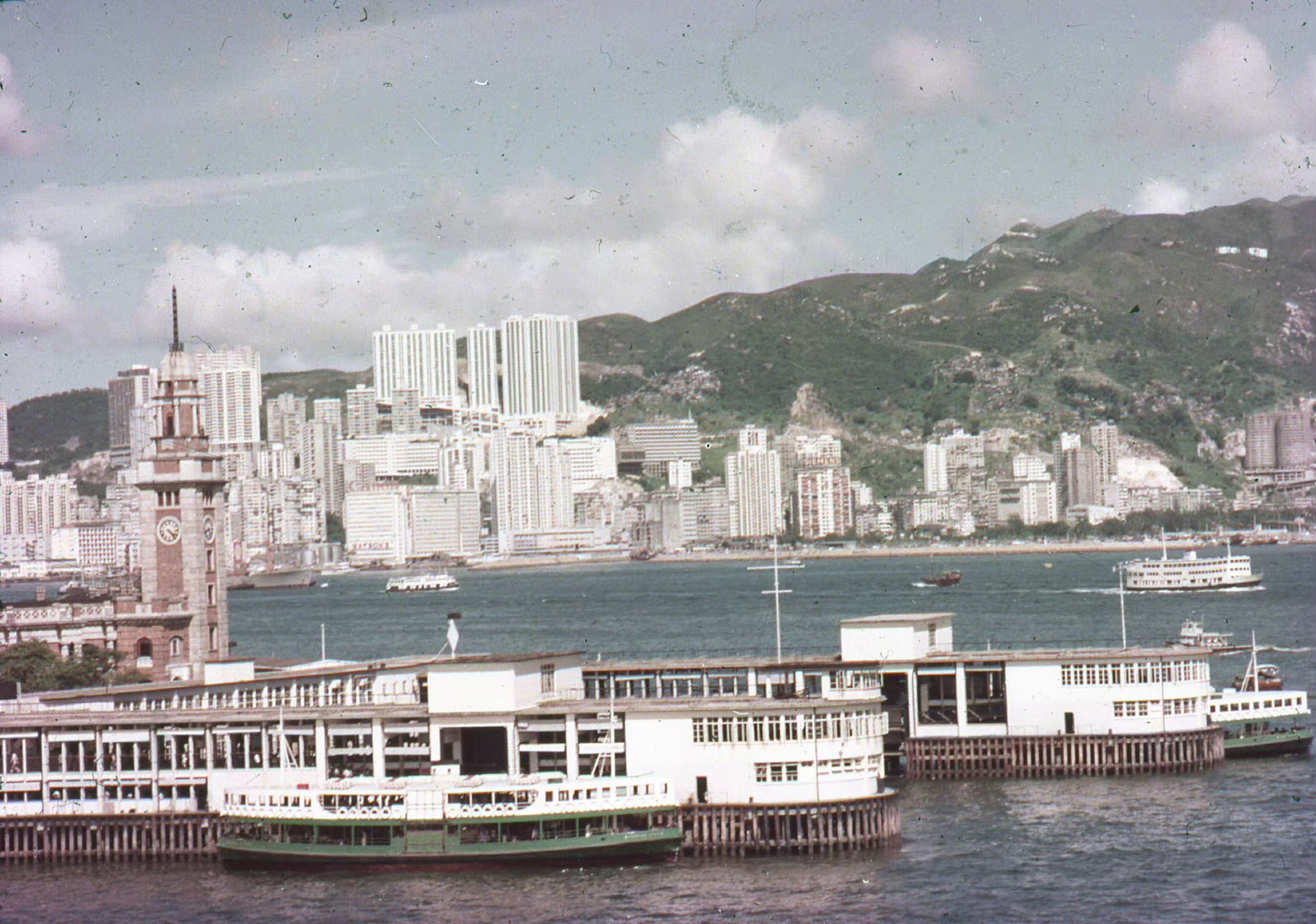 尖沙咀天星码头,香港,1970