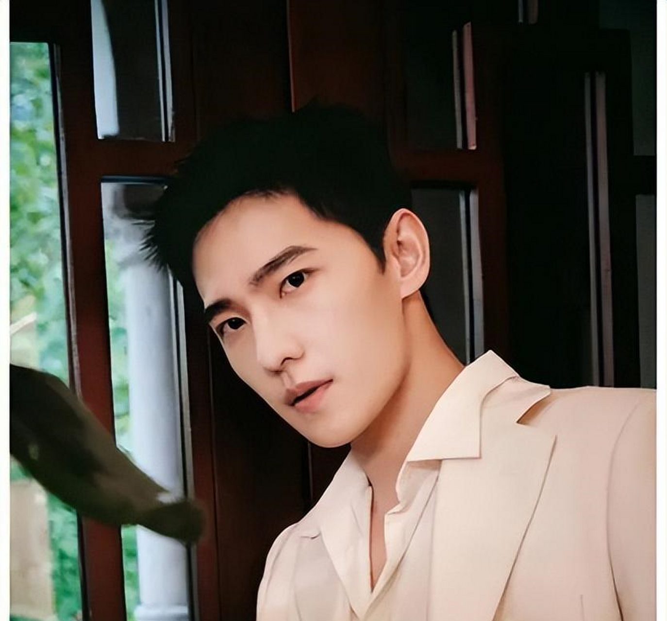 杨洋"养嫂子"事件再次被锤,恋爱细节被网友扒出