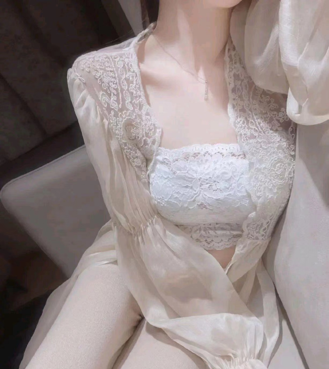 奢华镂空蕾丝睡衣,纵享丝滑睡眠#百家帮扶计划