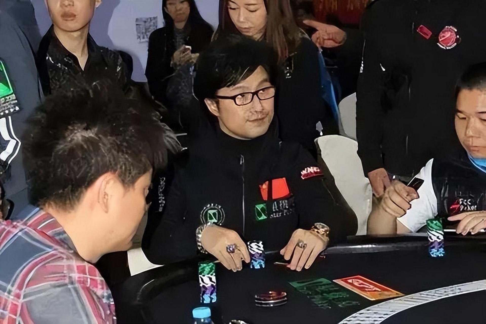 任谁都没能想到,在乒坛大杀四方,名震海内外的"帝国绝凶虎"张继科