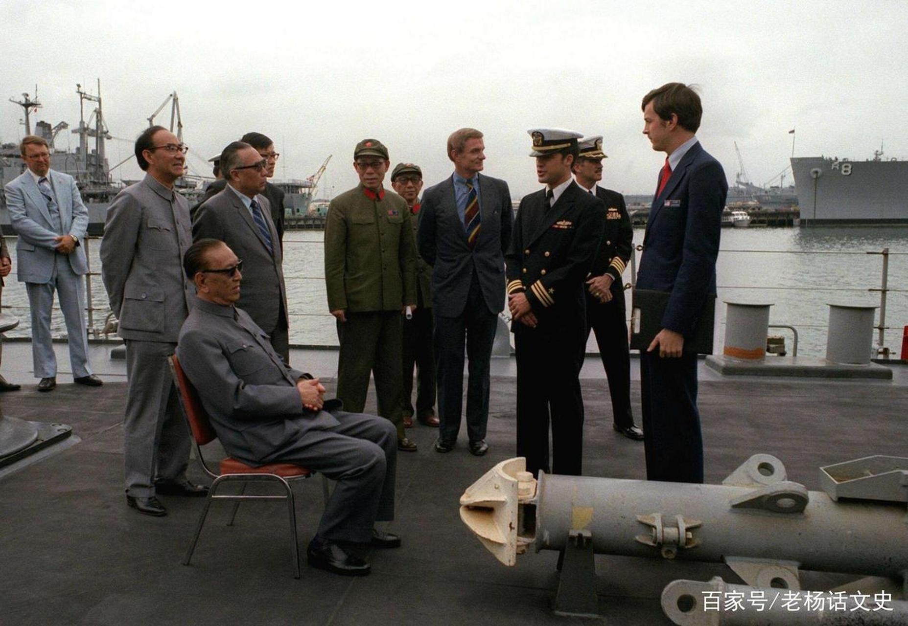 著名的"耿飚之问" 耿飚是开国大功臣,是"无衔上将",曾任国防部长.