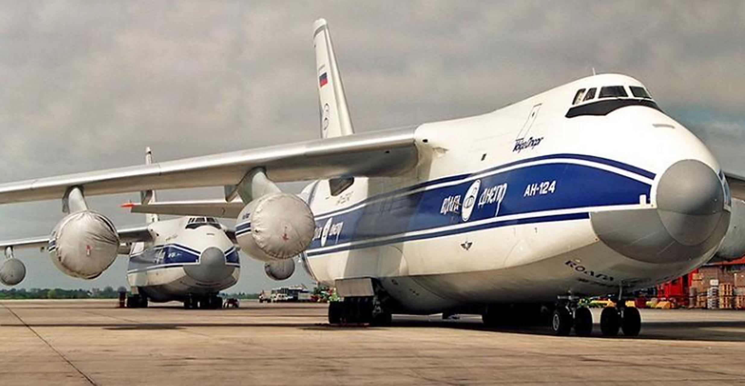 俄罗斯可能再失另外三架安-124,俄媒质问"为何开战后飞入虎口" 这架