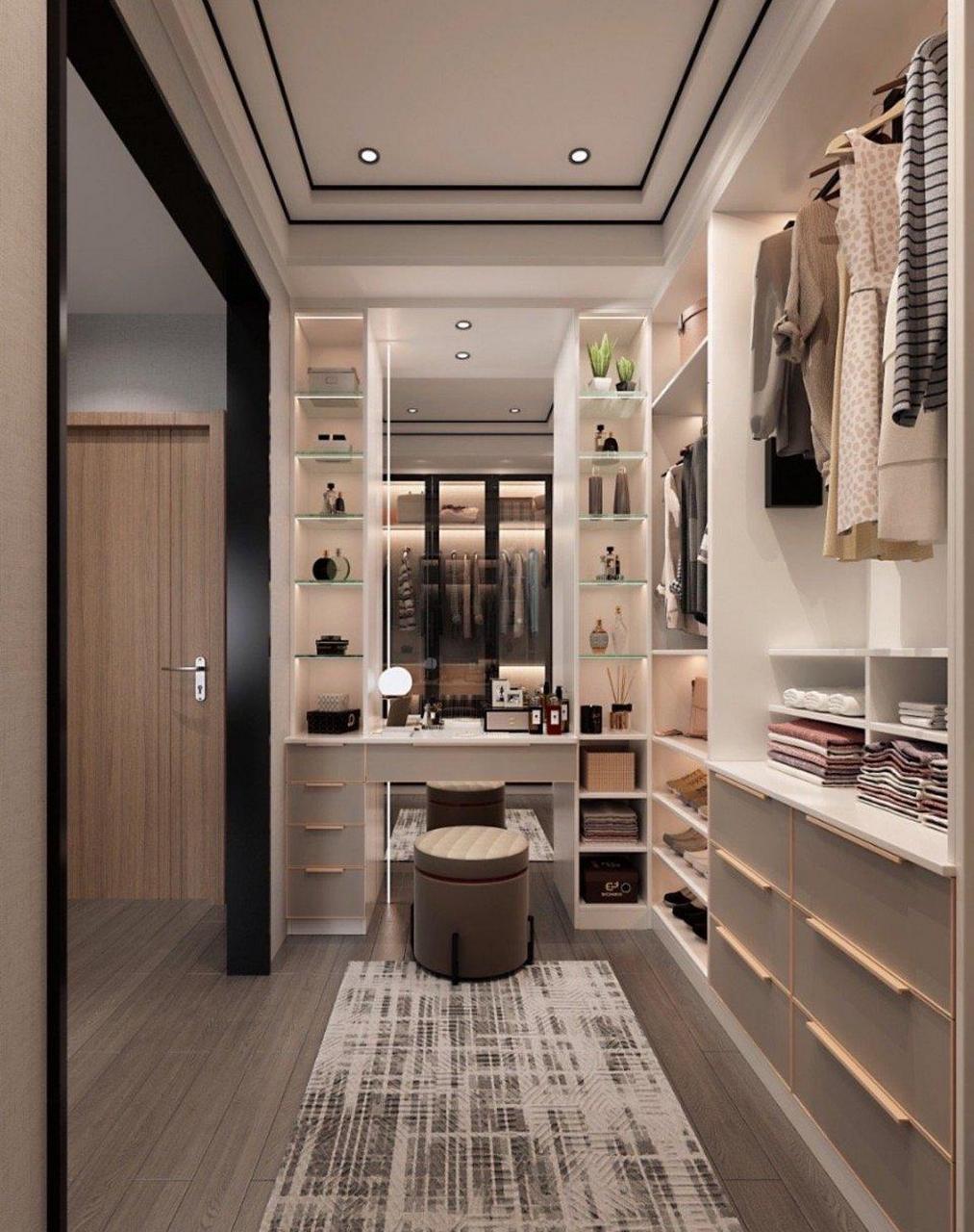 挤出5平米,增加一个精致衣帽间.  你喜欢这样的装修吗?喜欢点个赞吧.