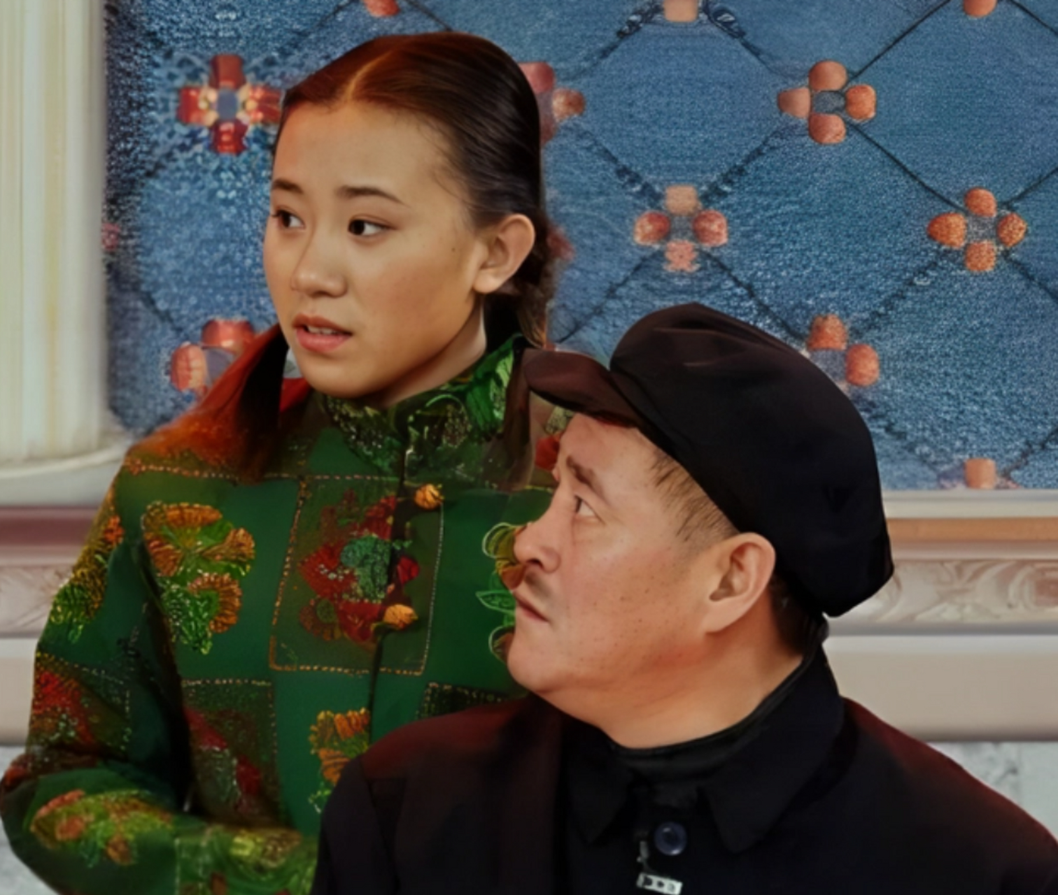 当年,丫蛋离婚后没多久,就嫁给师弟小鹏飞.