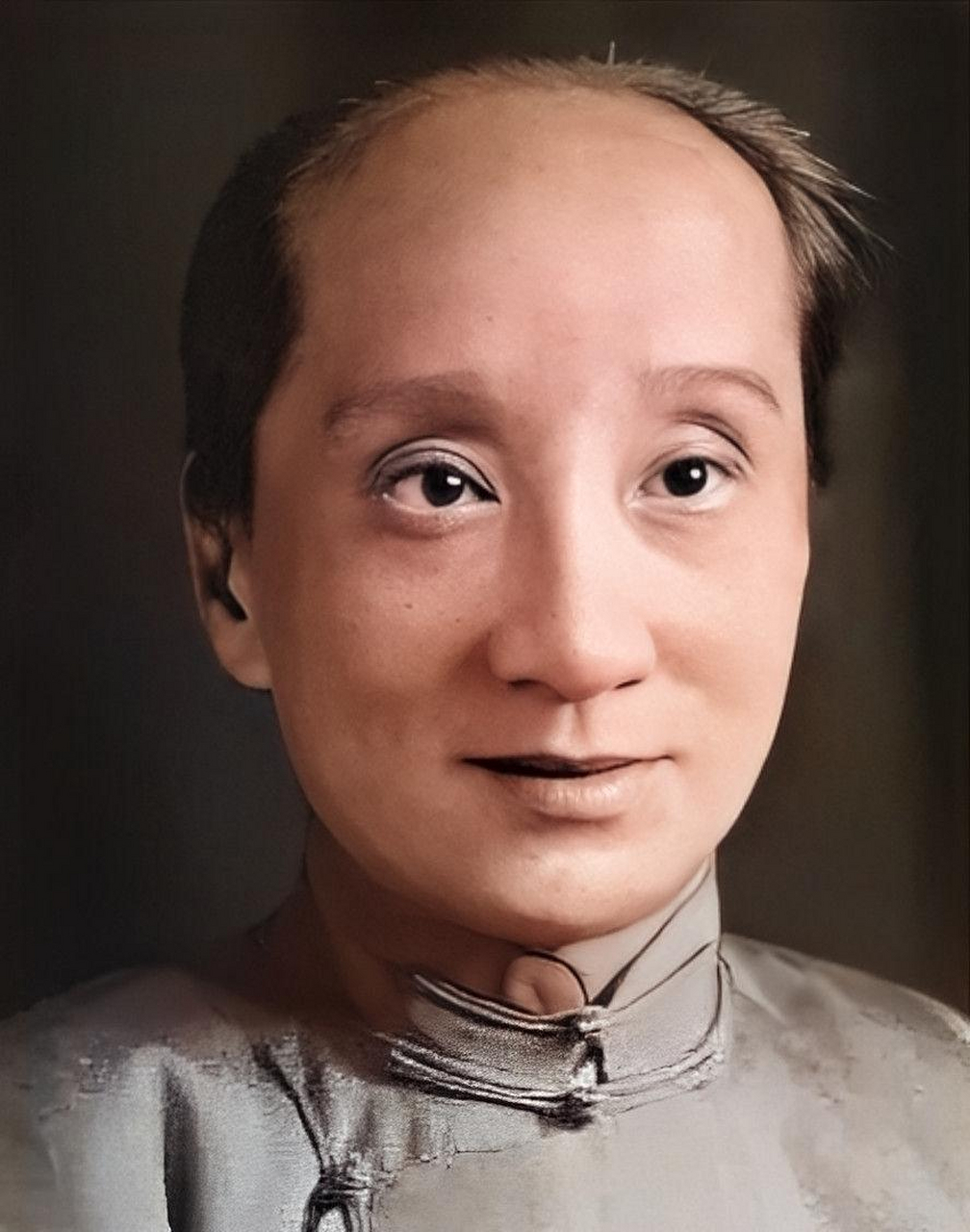 " 虽然朱安是鲁迅的妻子,他们有一个包办婚姻