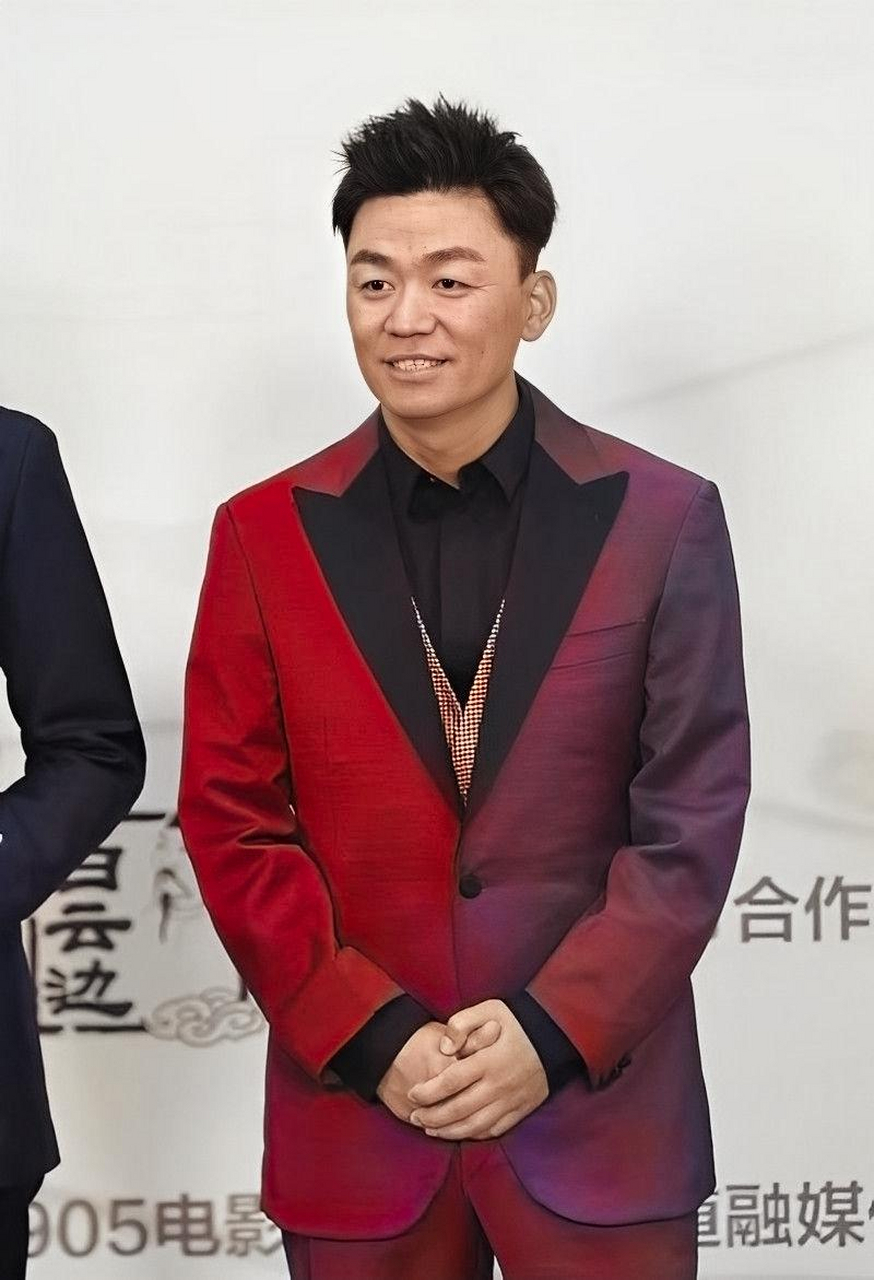 王宝强获得金马奖后,一位导演走近他:"替身被打的时候,两百美元.