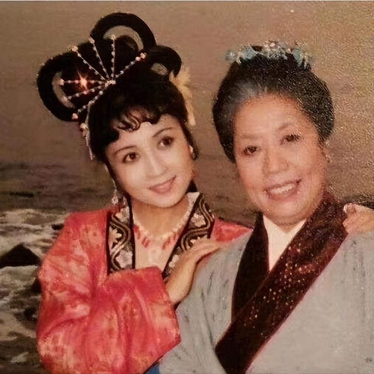 演员,马德华回忆说,拍摄西游记,高小姐的扮演者选了十几个,都是有名的