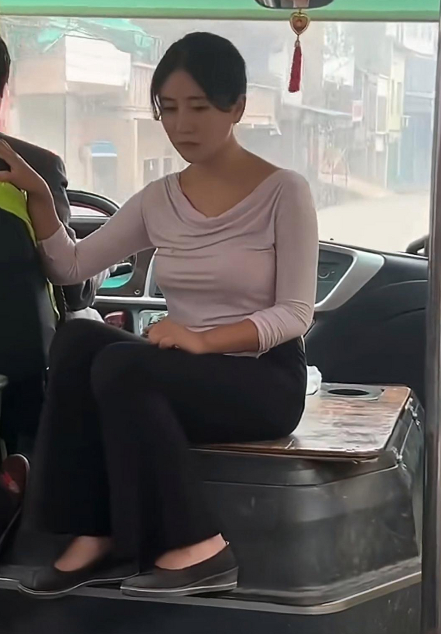 真漂亮的大妹子