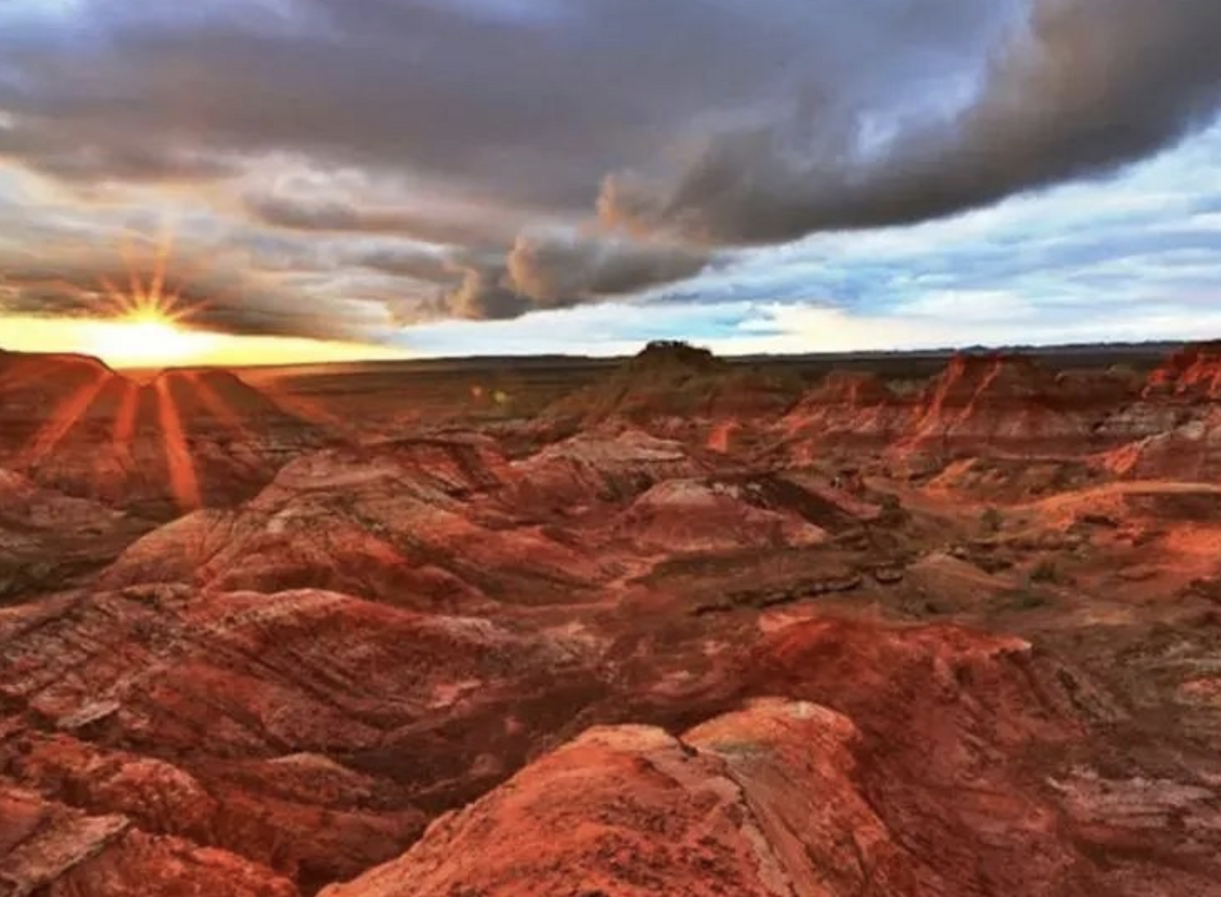 火烧山,我国比较著名的火烧山有两座,一座位于黑龙江省黑河市五大连池