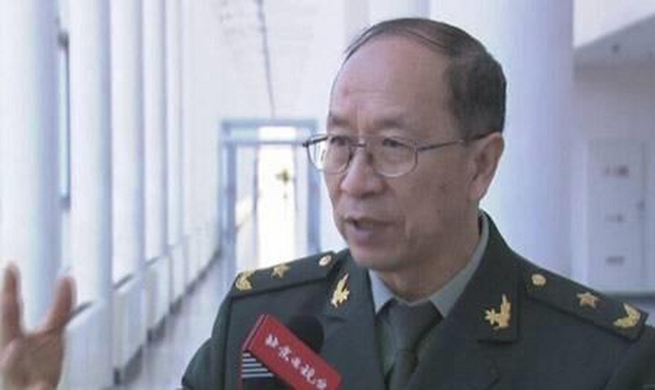 1998年,美国国防大学校长切尔科特访华,在科特到来的前夕,国防大学