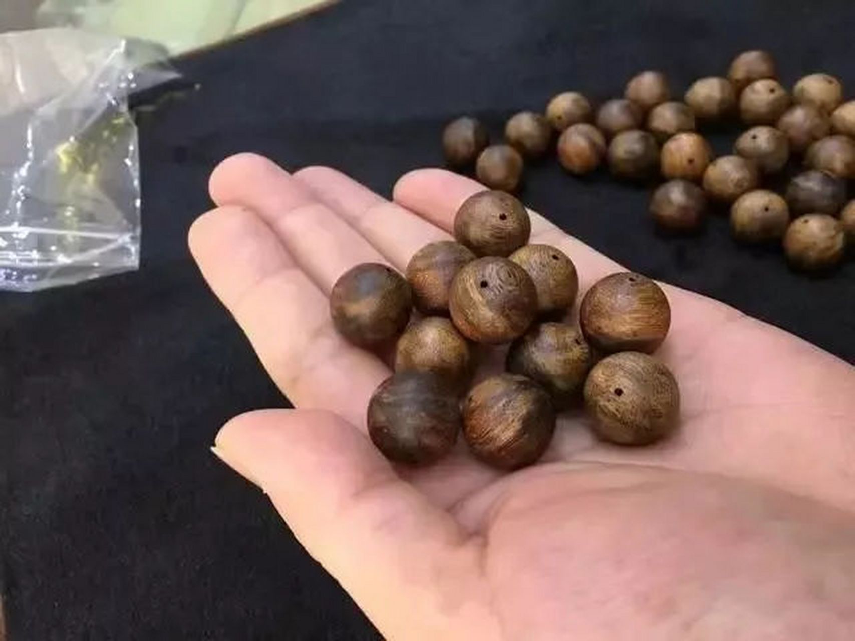 沉香木怎么鉴别