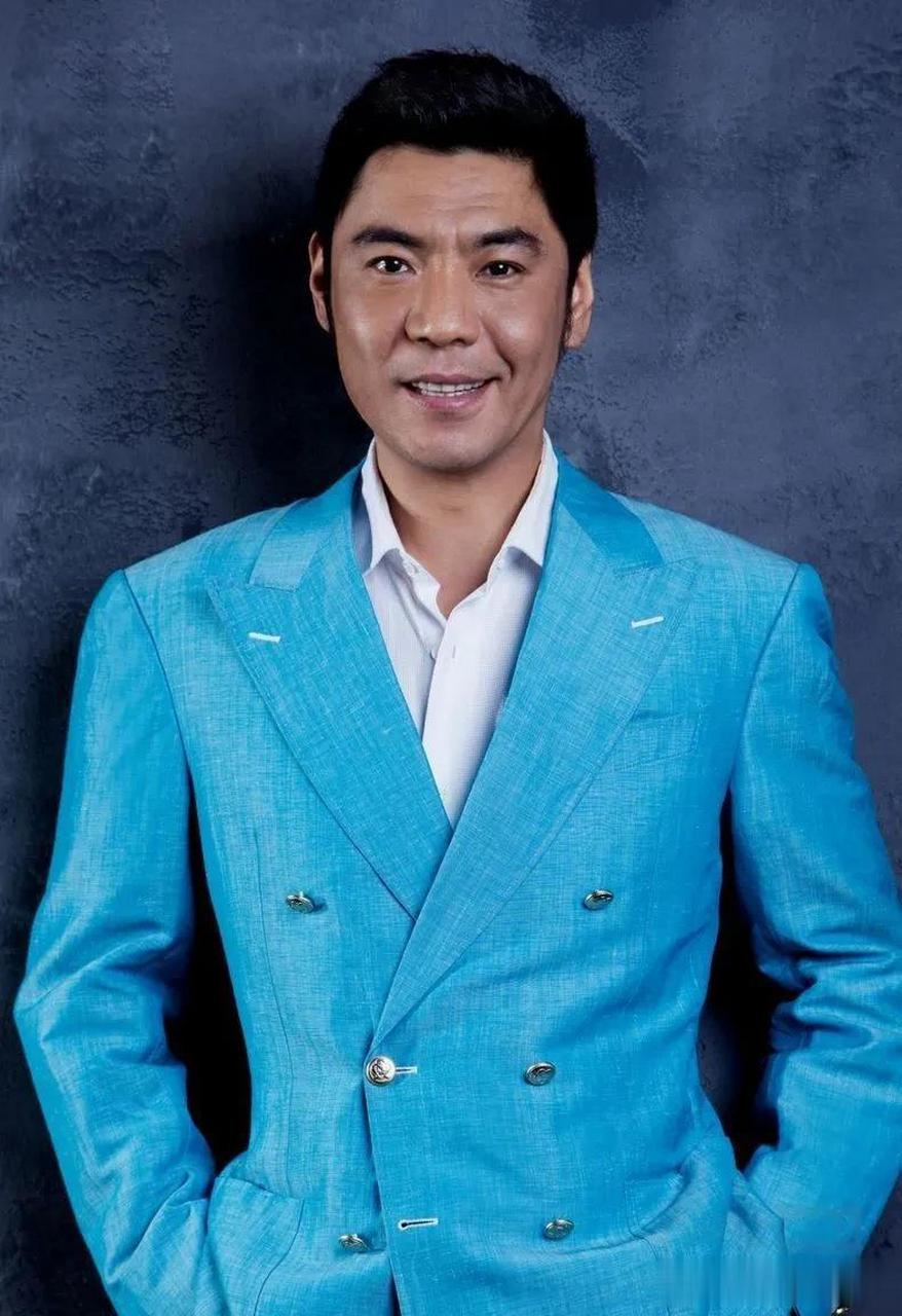 歌手屠洪刚有个"商人梦",但多次创业都亏的血本无归,经历过大起大落后