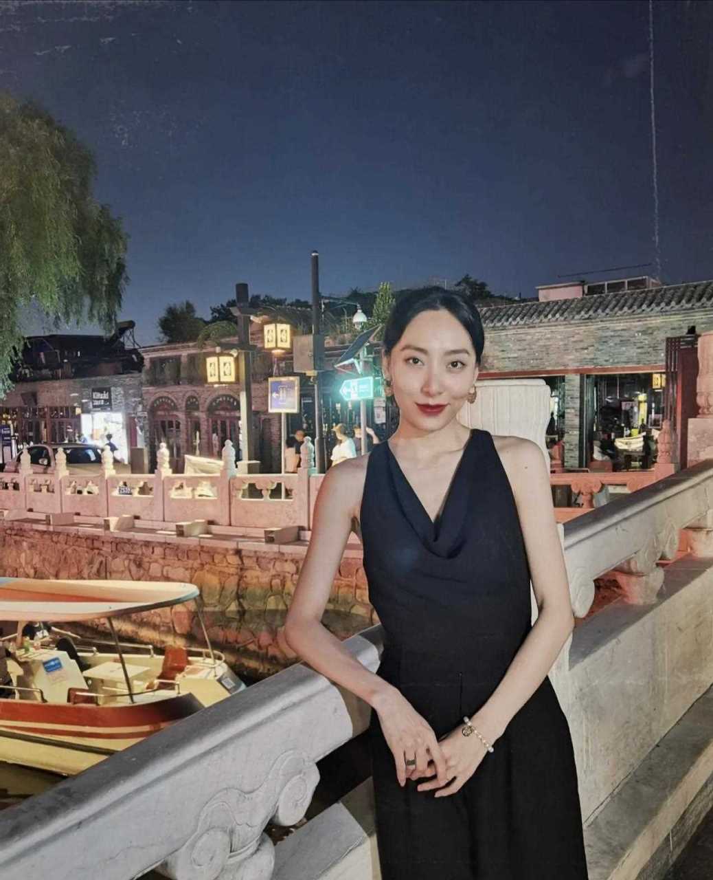 她是宋丹丹徒弟,也是周星驰唯一没有捧红的星女郎,你知道她是谁吗?