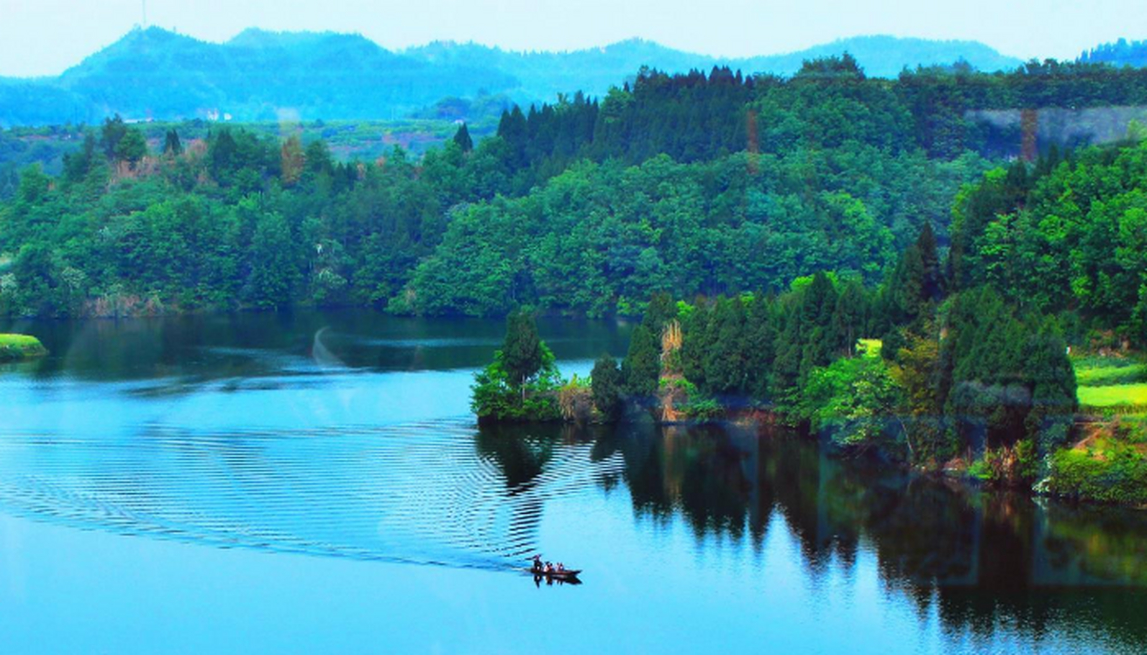 森林公园 国家森林公园, 青龙湖国家森林公园位于重庆市璧山区境内