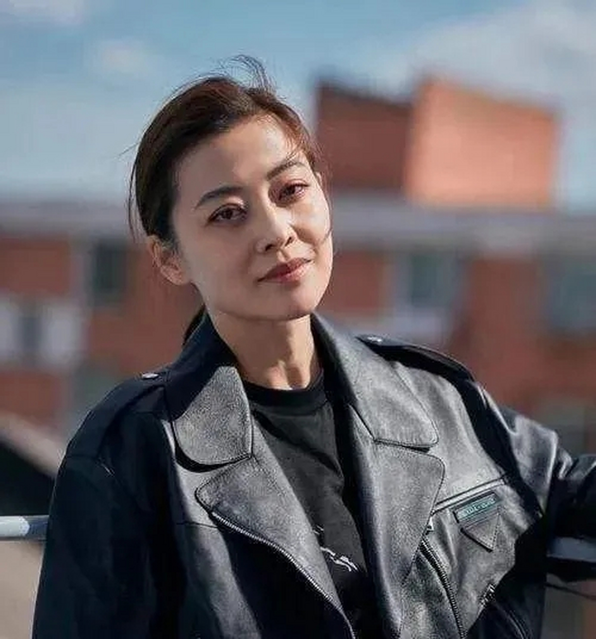 斯时,导演王瑞筹拍《北方故事》,曾跟她说,我新剧《北方故事》女主