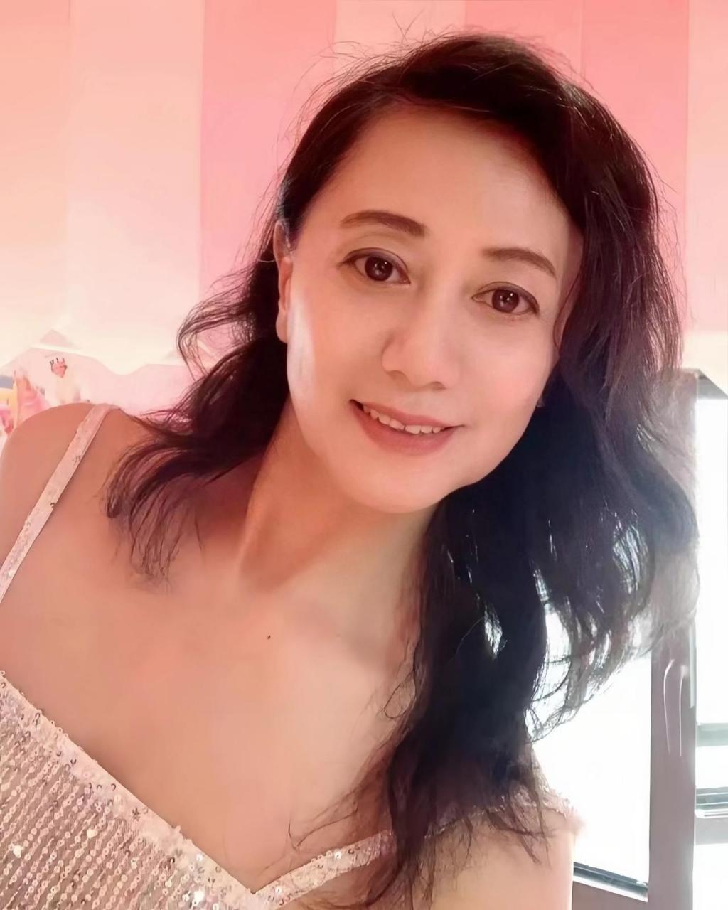 历史老师 经典老照片之历史老师陈默,中学的历史课还是要好好学习的