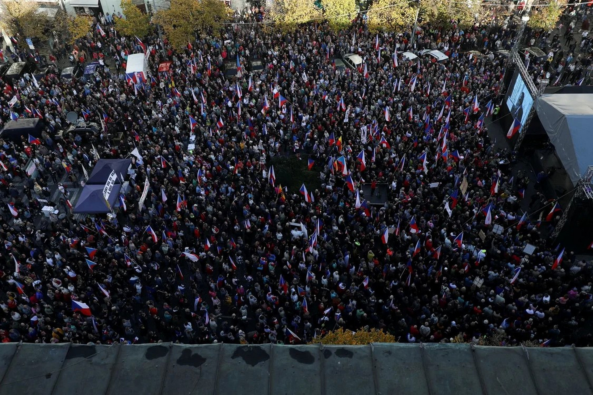 当地时间10月28日,这一天是捷克的国庆日.