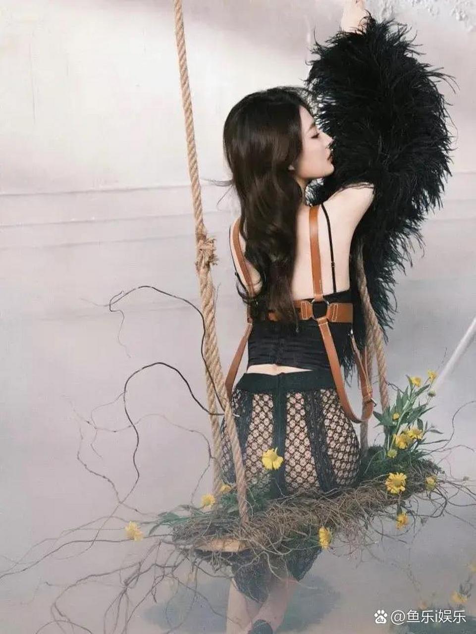 徐璐男人装慵懒妩媚的小性感,复古东方美人     #金秋十月,请你发文