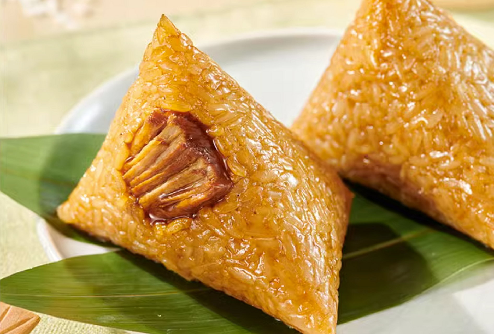 五芳斋"胆大包天"!上线9元"肉粽"礼盒,便宜好吃量还大,人人买得起!