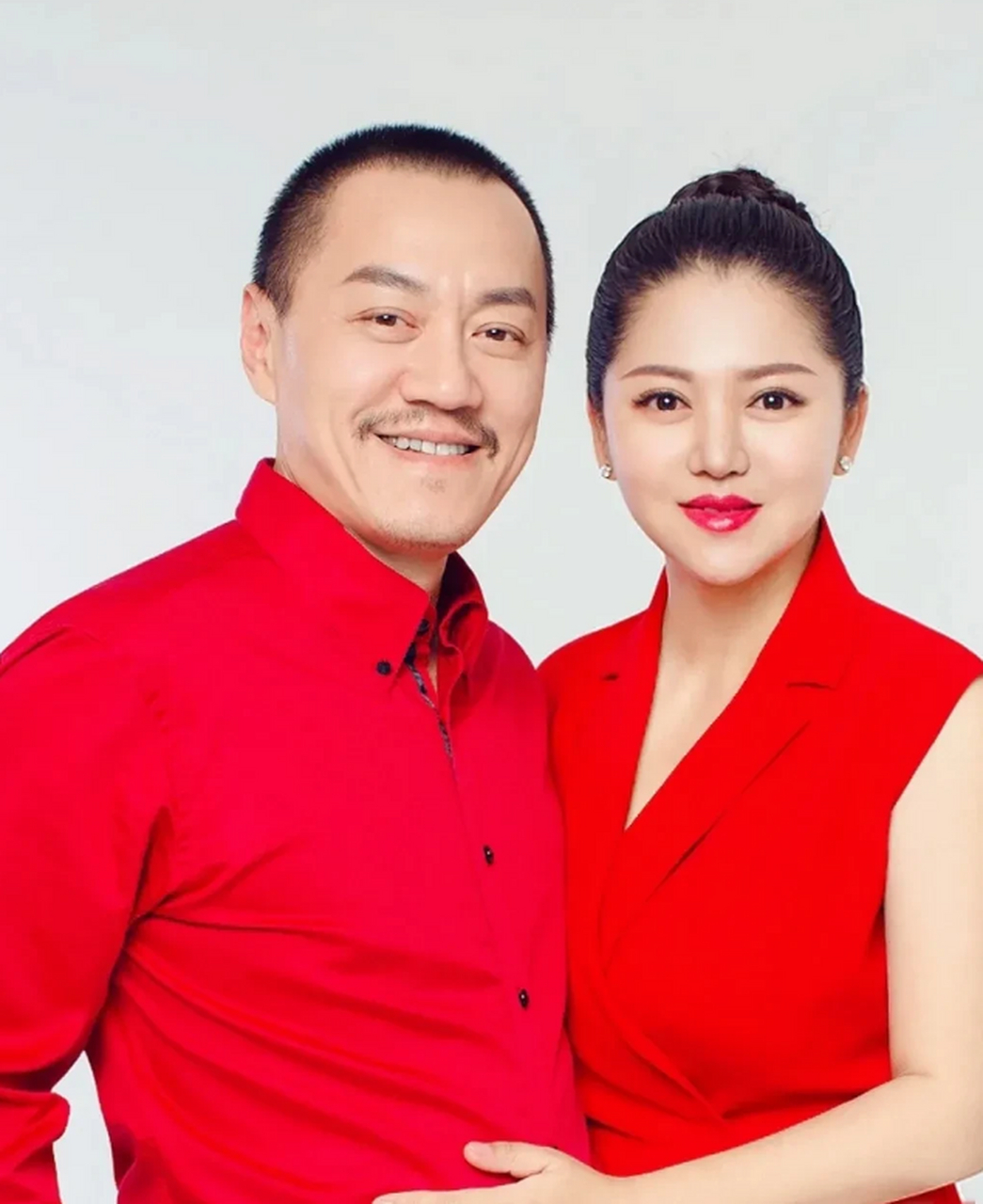 雪村老婆居然长这样,真的艳福不浅!