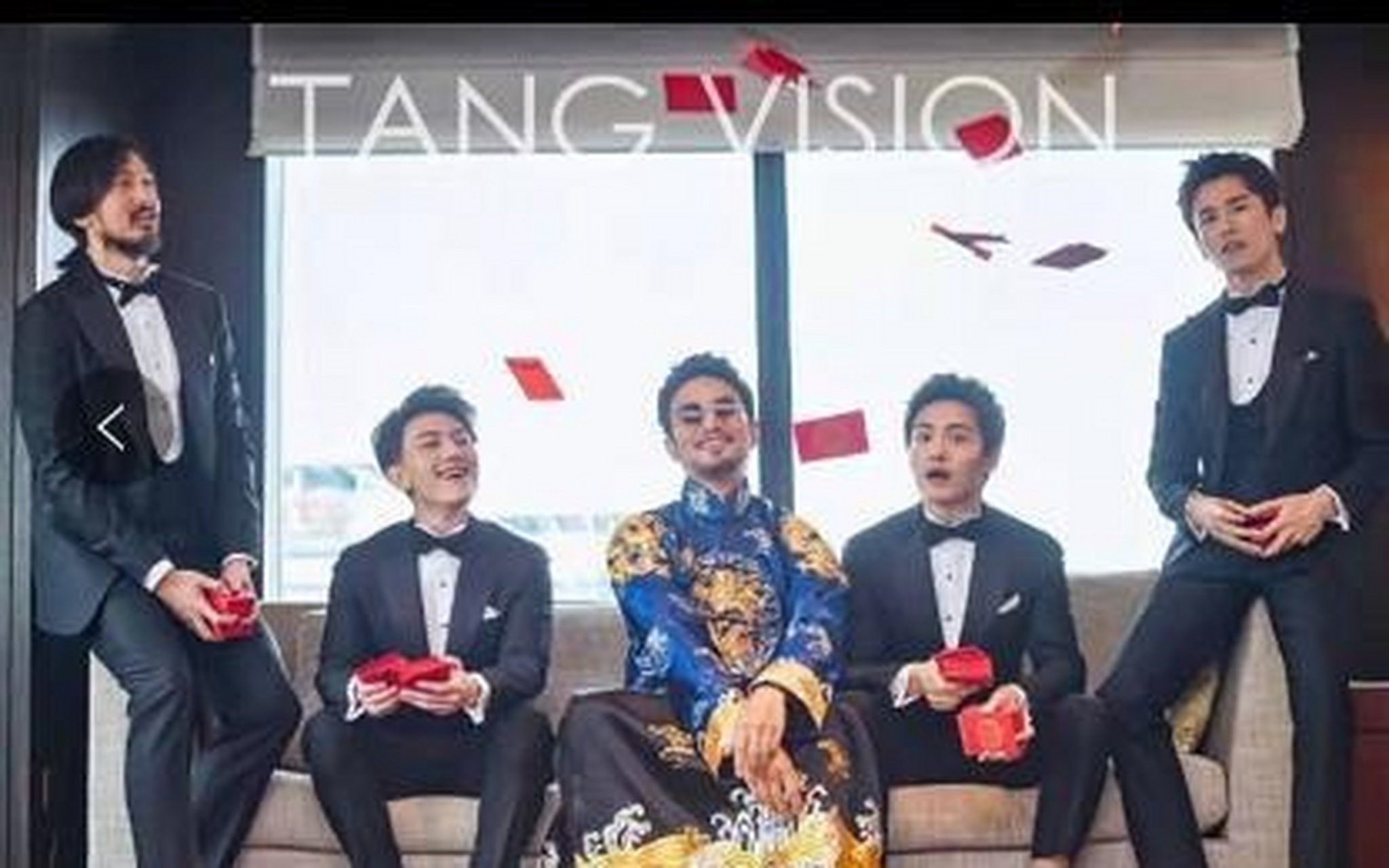 今日,张晓晨举办婚礼,伴郎团马天宇,王传君等人组成.