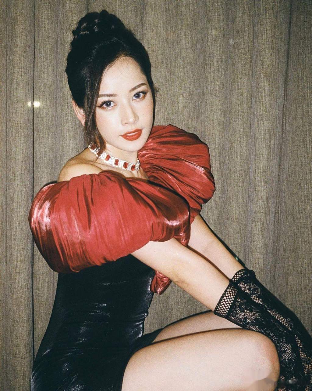 华为代言人越南第一美女芝芙,气质绝佳!