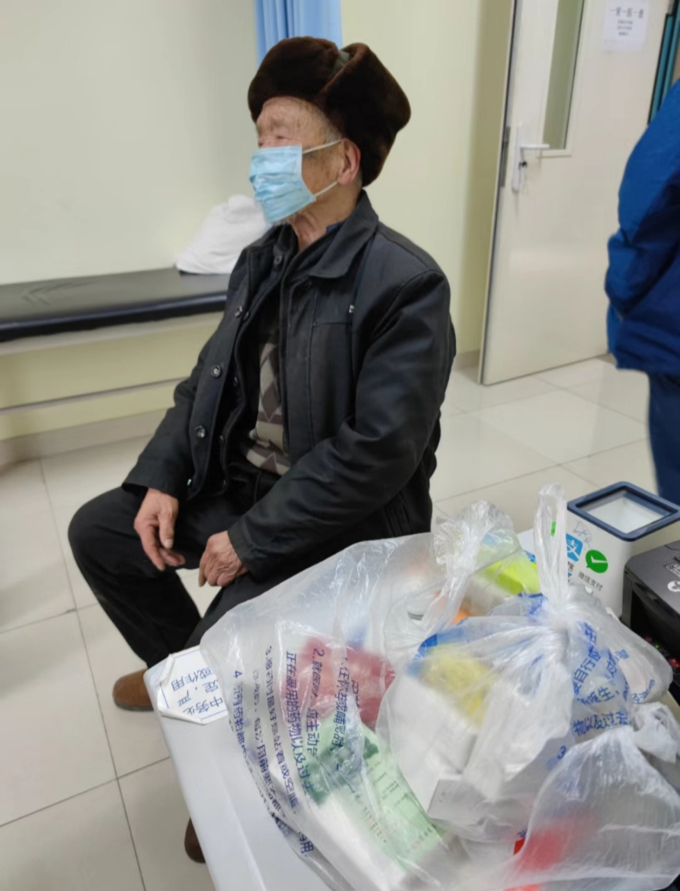 北京市肛肠医院老年人看病代挂号院内杂事全程包办，不用自己费心的简单介绍