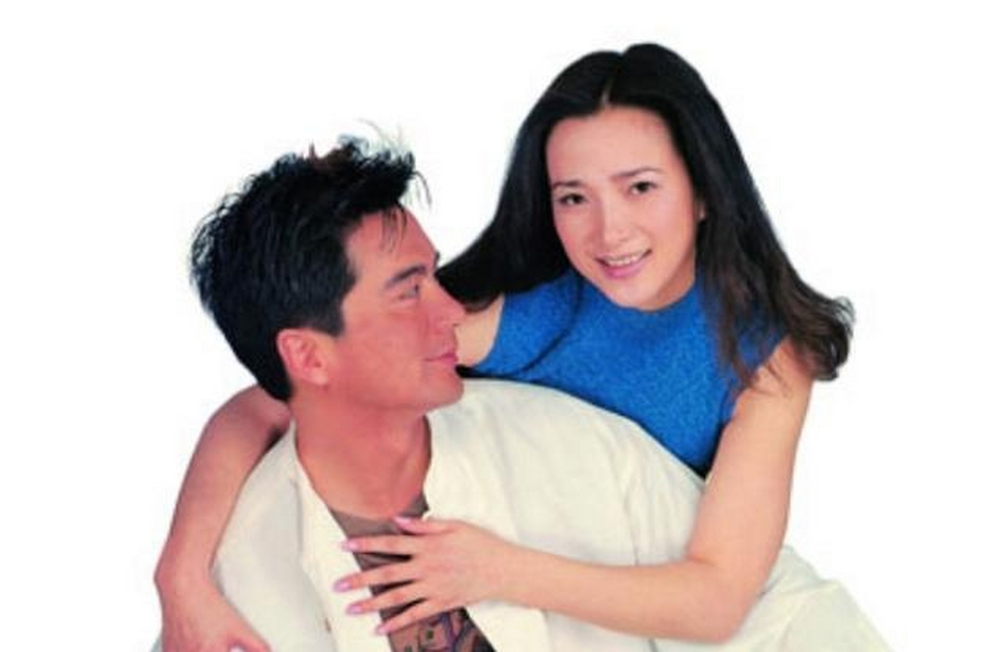 1995年,拍摄电视剧《风荷怨》,何晴与大三岁的许亚军演对手戏,两人因