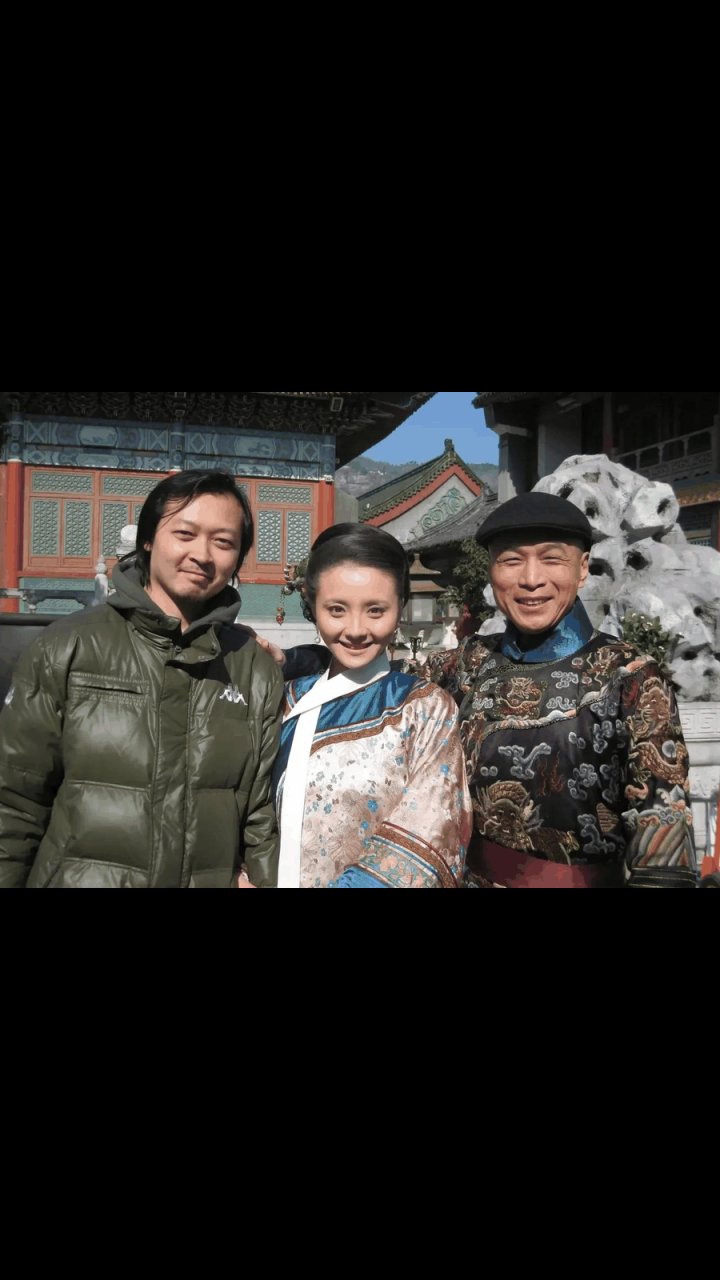 gif创作人# 槿汐姑姑晒出的甄嬛传幕后花絮照,你怀不怀念?