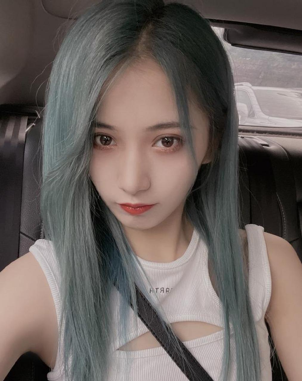 snh48-刘洁美女小姐姐迷人美照欣赏,很美