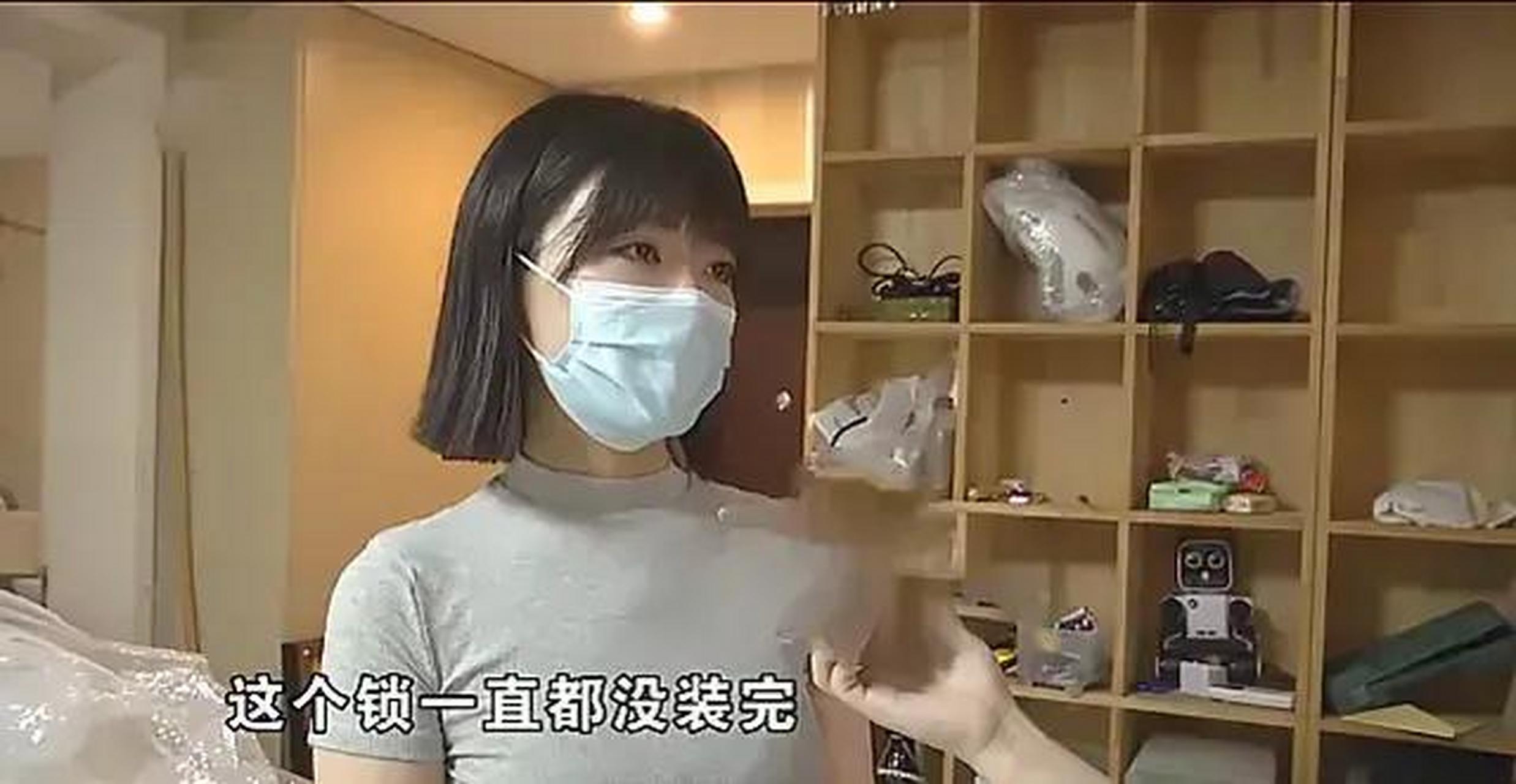 杭州郑女士与智能锁商家产生纠纷,网友纷纷站队,观点如下: ①一看就