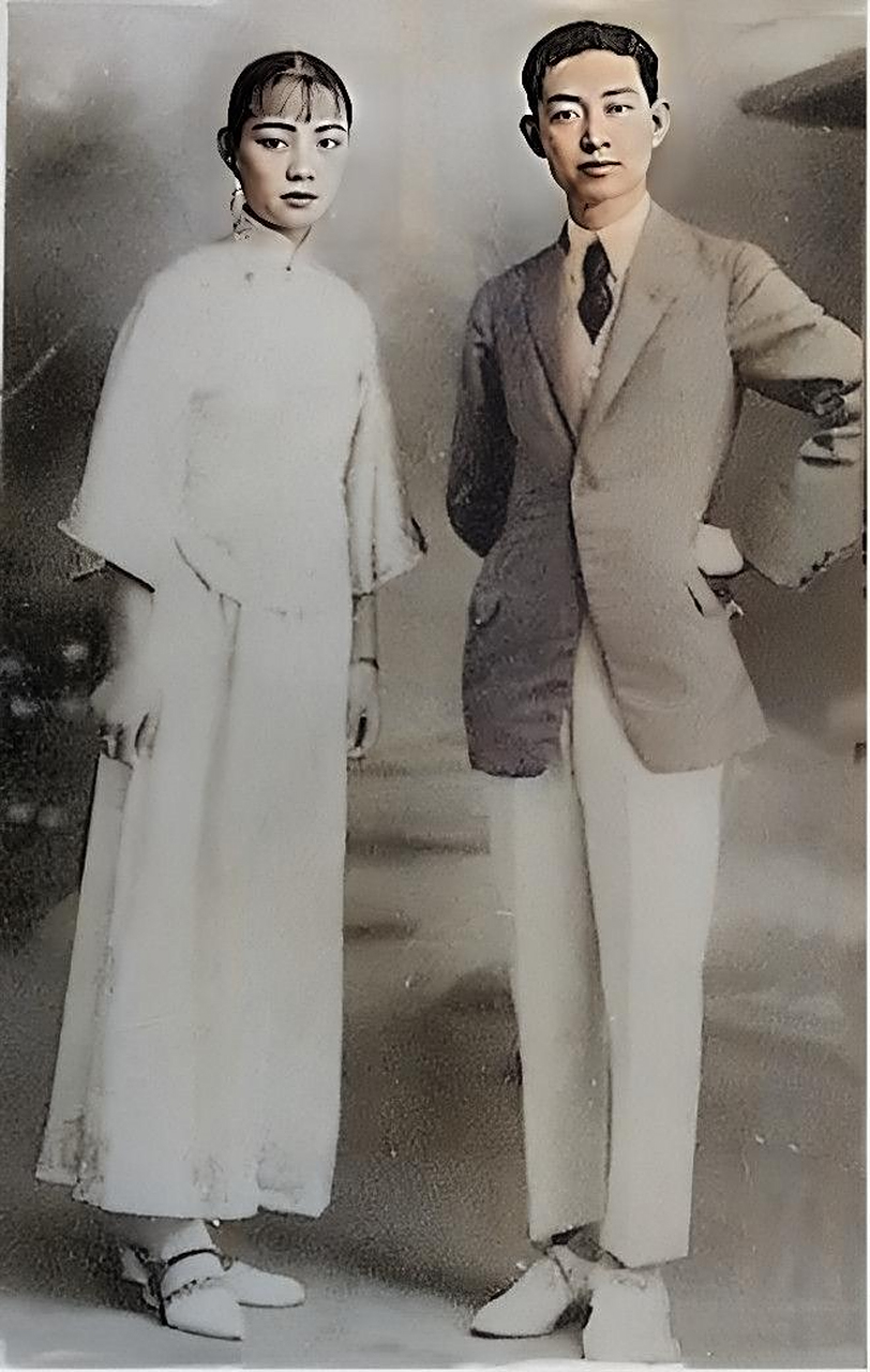 这是梅兰芳和他的妻子王明华的照片.