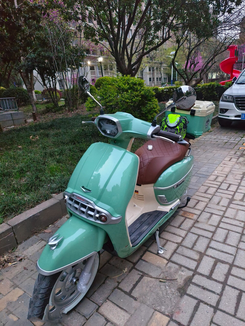 维多利亚150加装麦田绿尾箱	 尾箱到了,立马忍不住装起来,库卡库卡装