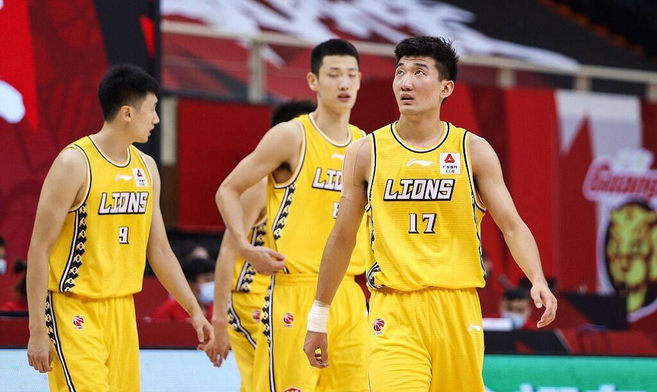 作为曾经浙江广厦队的"三少"之一,25岁的赵岩昊现在下滑的趋势实在是