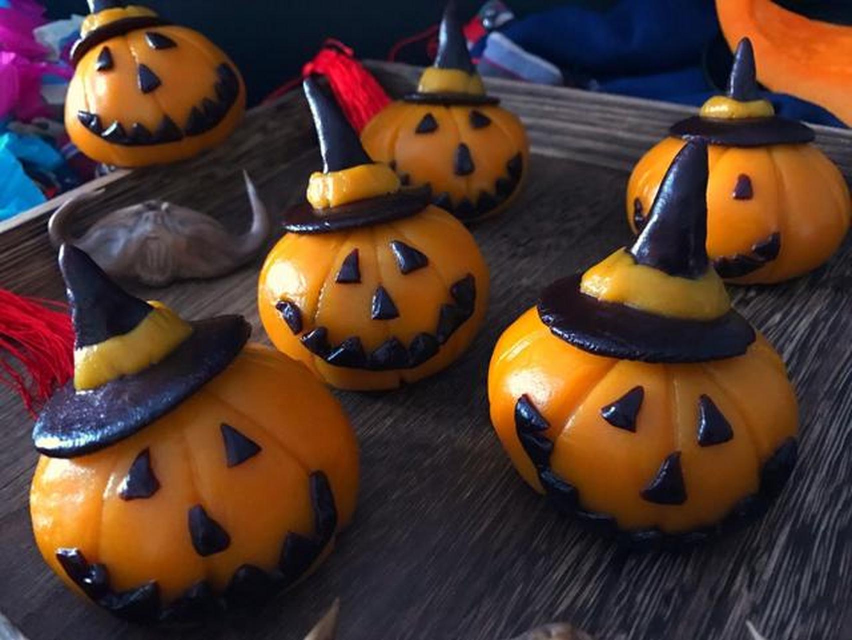 再过几天,就是西方传统节日节日了,在国外,这一天,都要举行大型的巡游