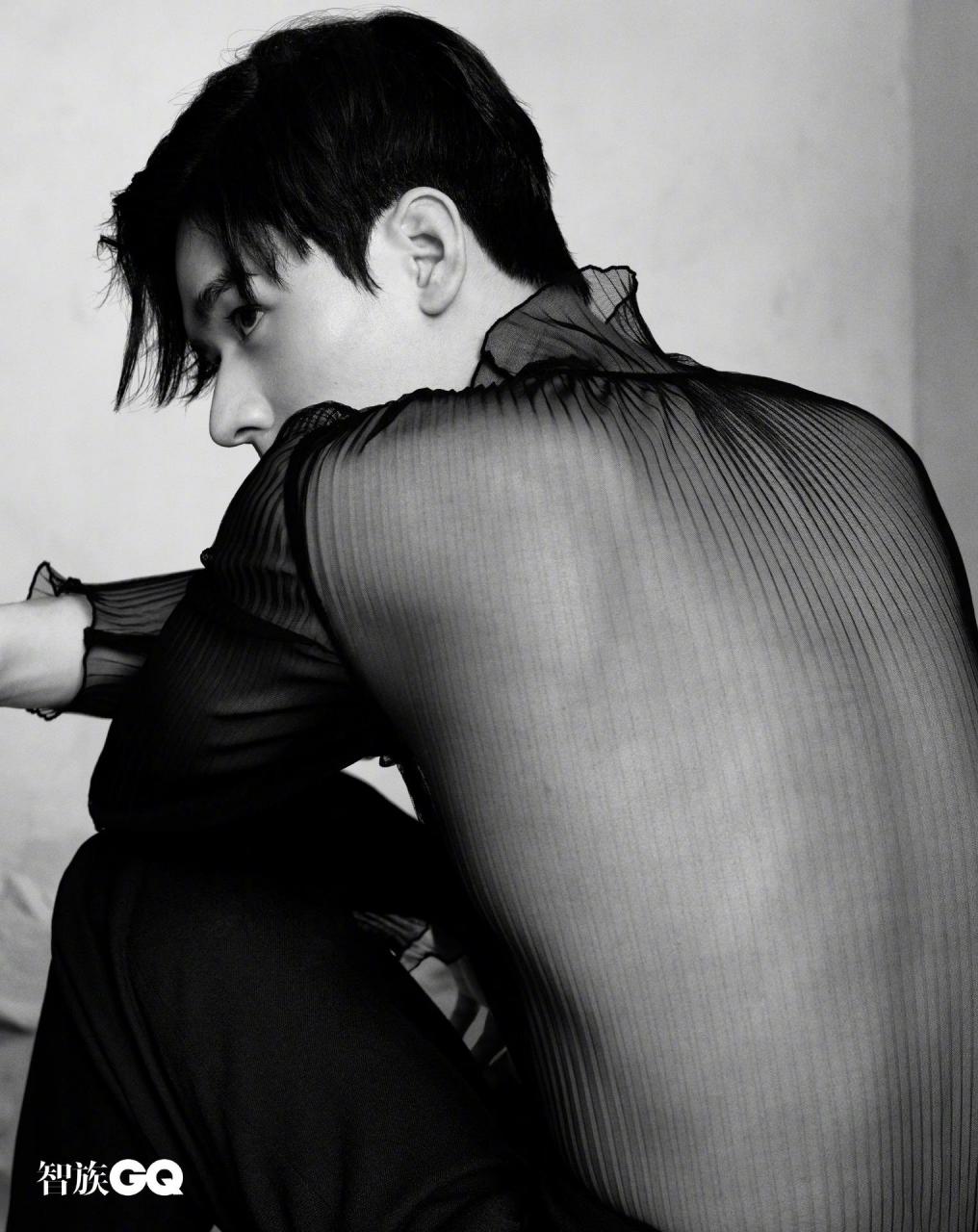 美积累 龚俊 gq封面 最后一张请存好 《智族gq》的三月刊,龚俊simon