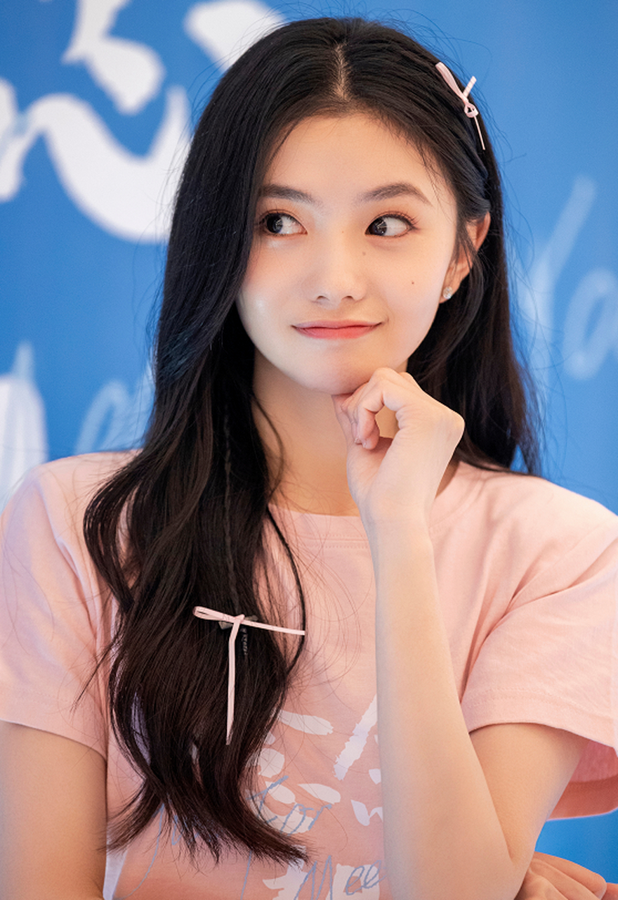 刘浩存清新自然的形象,对她演戏有一定的帮助,但她的表演有时过于