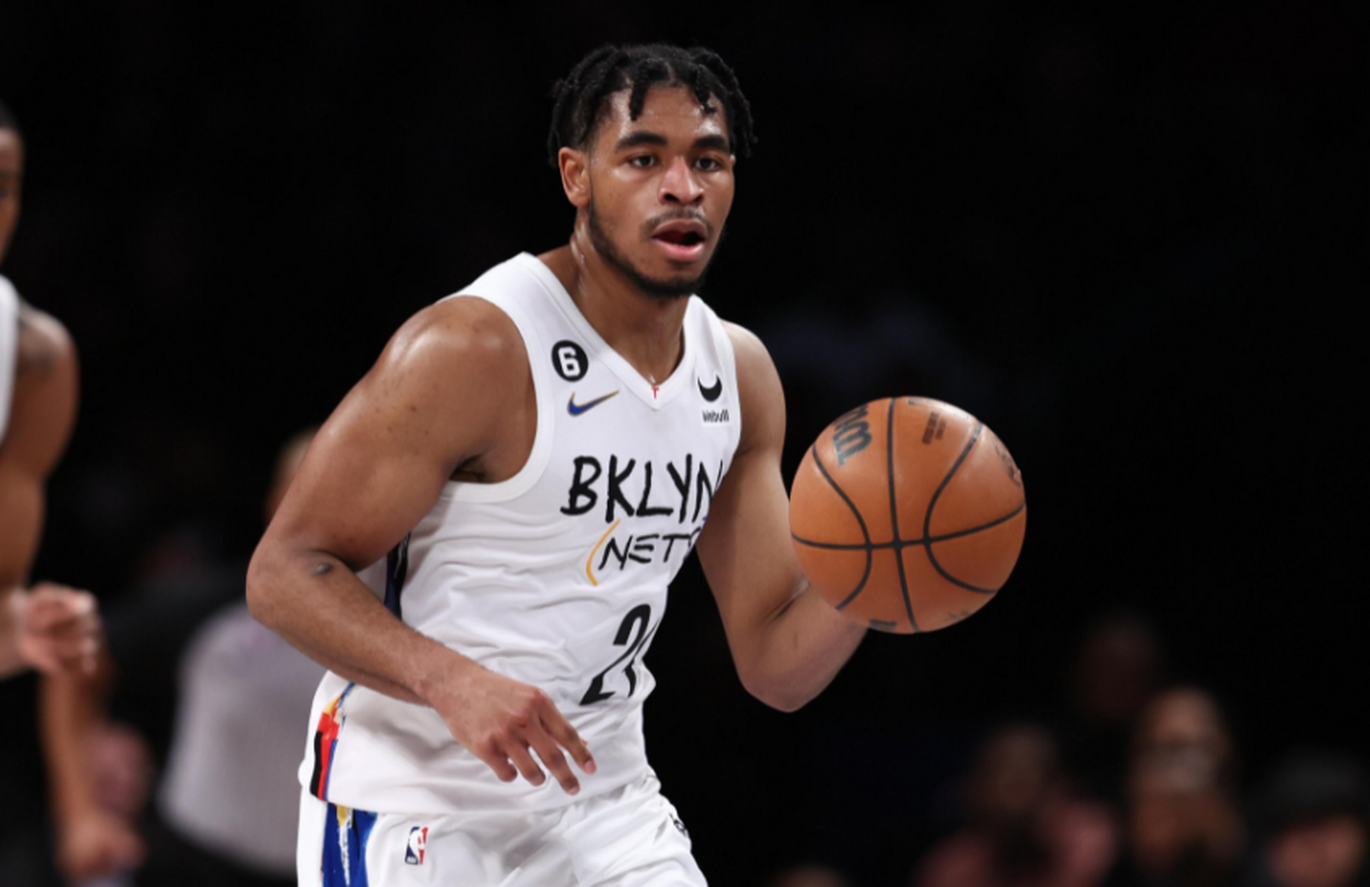 【日籍后卫连续3场30 ,这也给中国男篮敲响警钟!