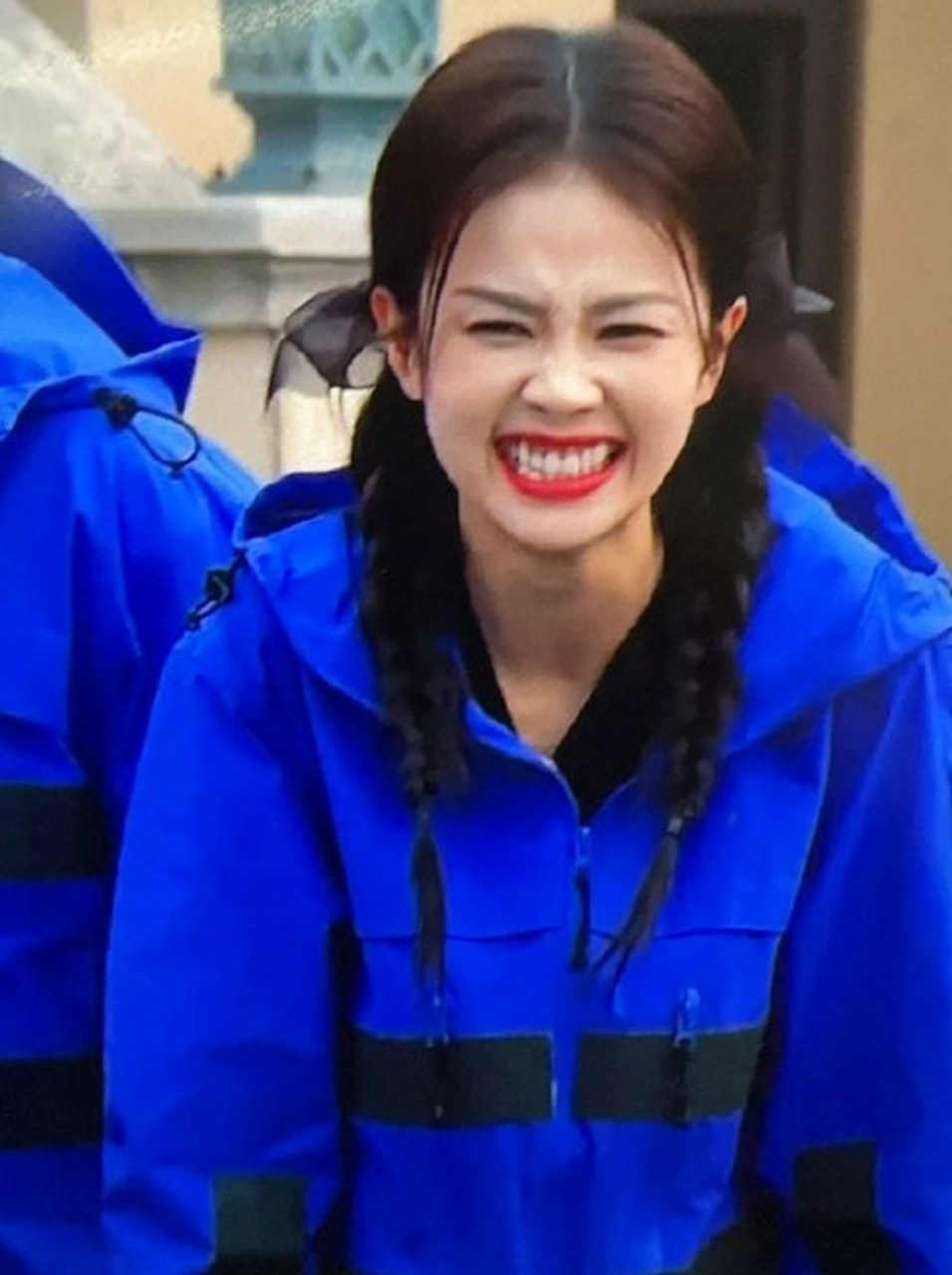 可爱的白鹿啊,每次笑起来都这么独特和治愈