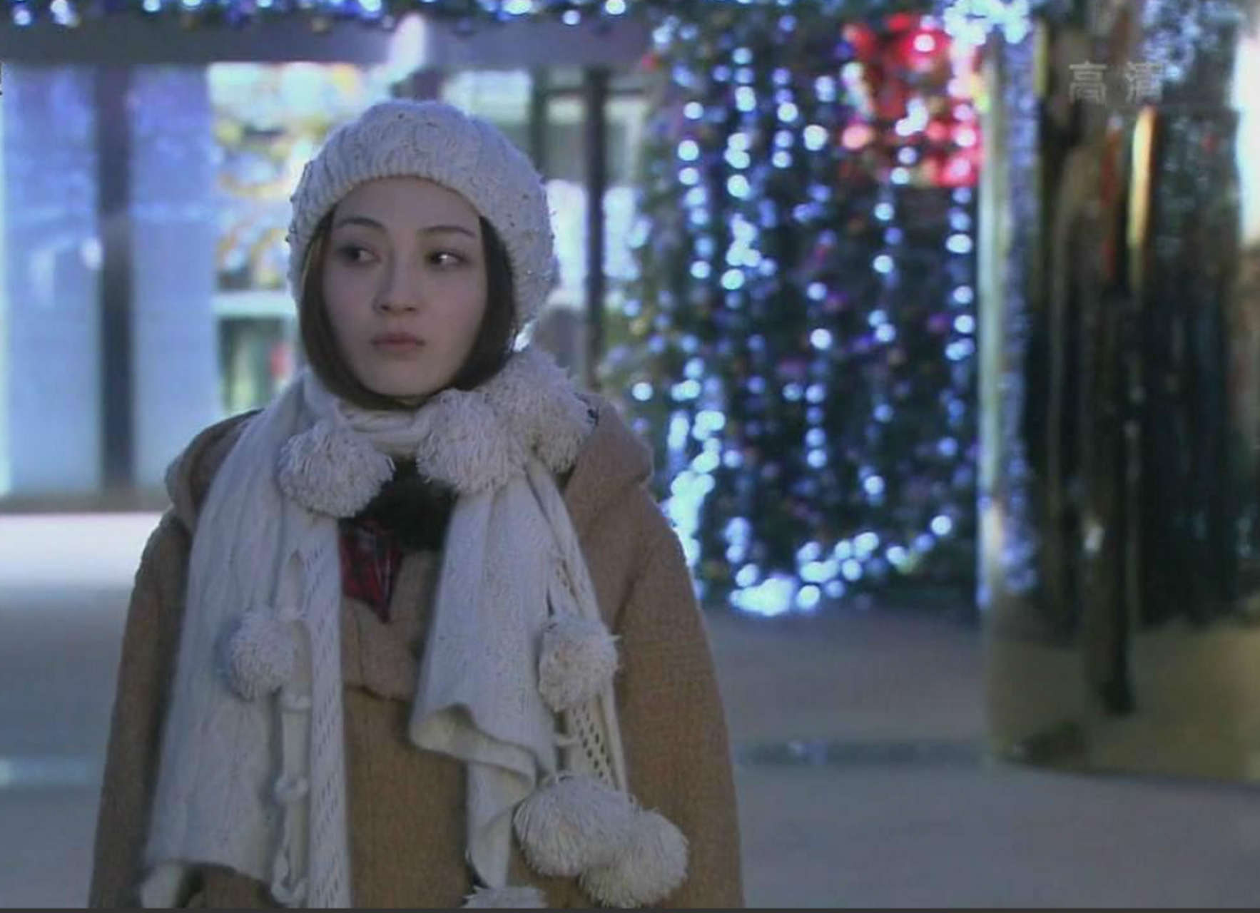 "童佳倩式穿搭"引80后集体怀旧,20岁的时候,你也这样穿过吗?