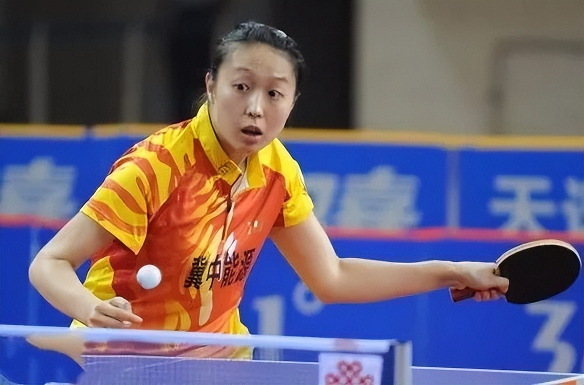 国乒女神白杨:与马琳谈恋爱被开除,38岁嫁富商,今生活幸福