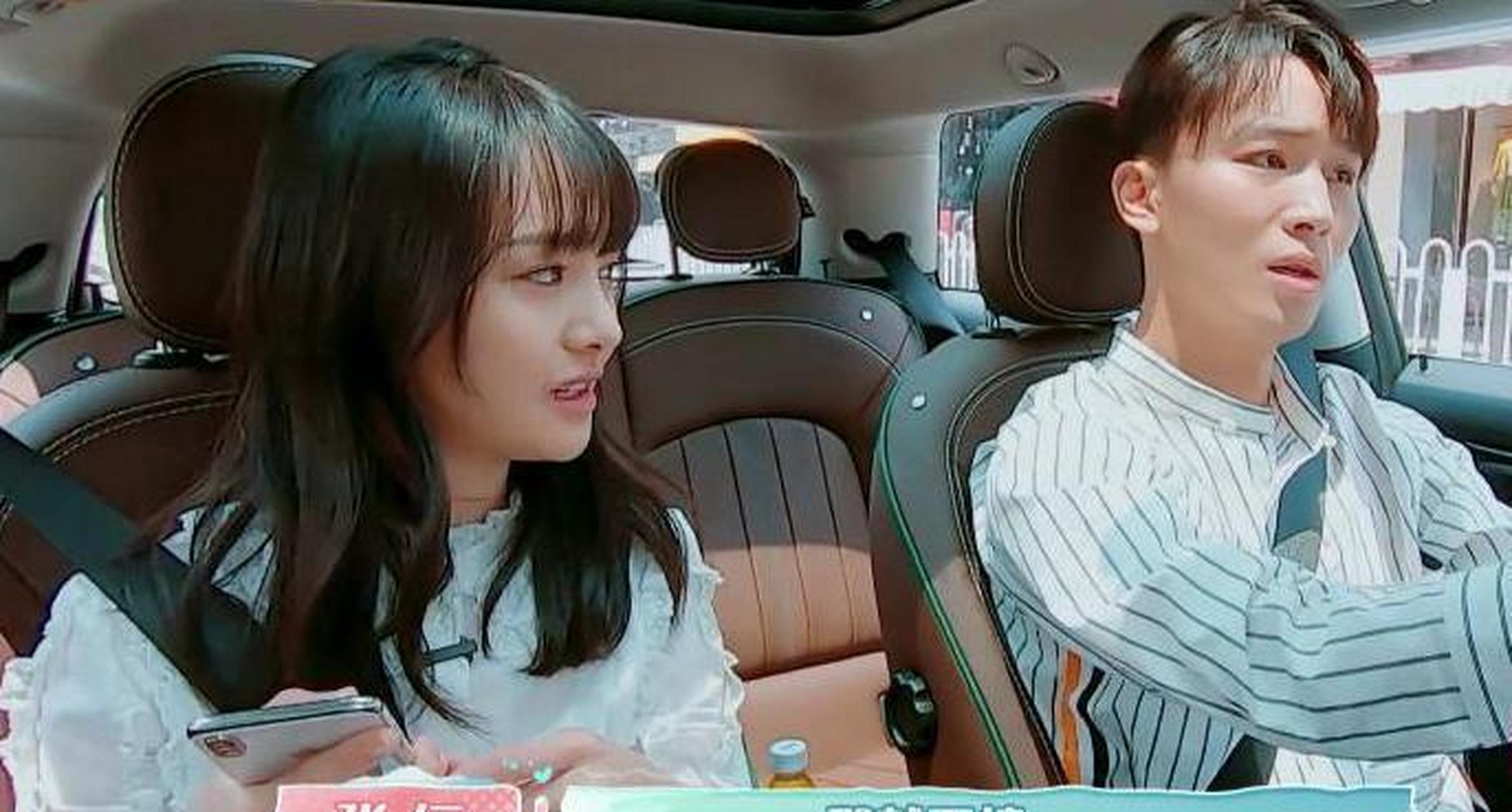 没有明星光环,郑爽普通如大学女生,参加庭审来回坐网约车,没有保镖